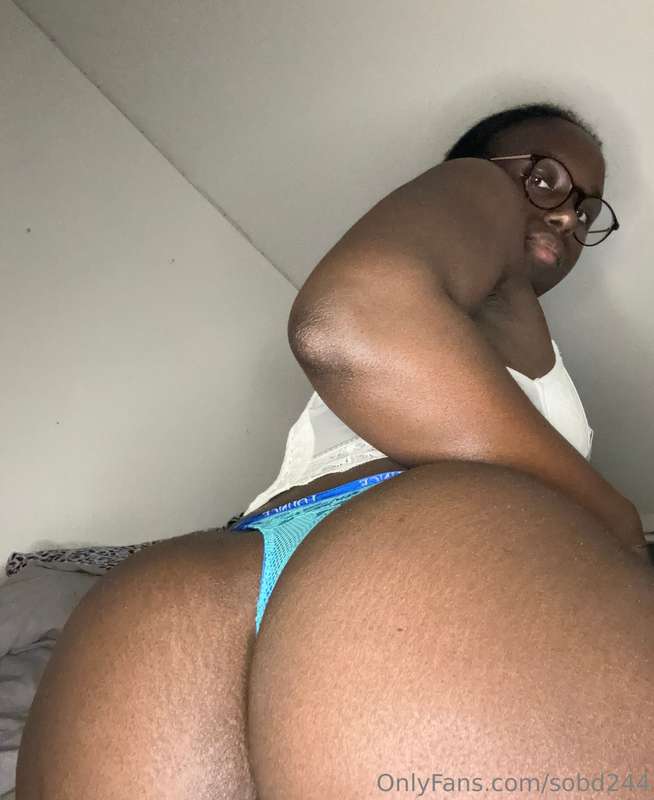 Tu aimes mon string ?👀🥵