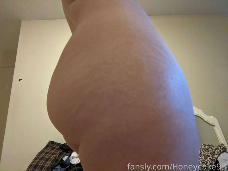 Honeycake93 - Fansly - 01 Nov, 2021 13