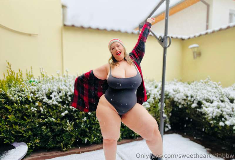 Let it snow ! 🤣 ❄️ ⛄️ 3