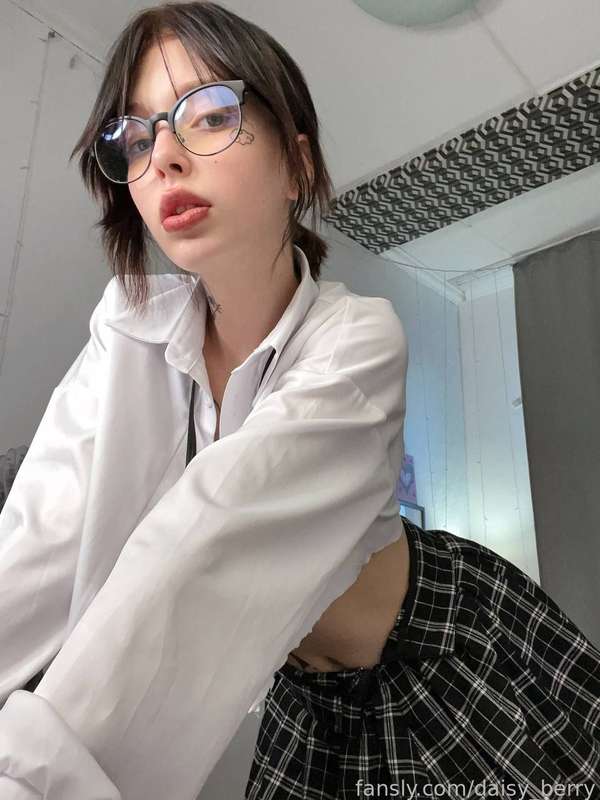 Daisy_Berry - Fansly - 21 Jan, 2025