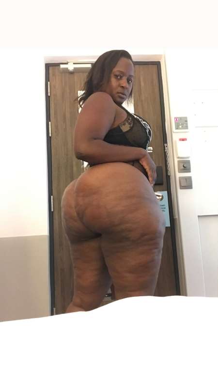 Cover my ass with 💦💦 can’t wait baby