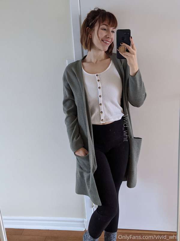 Good morning! Here's my outfit to go for coffee with a frien..