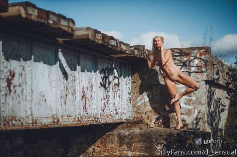 Please give me back summer, I wanna pose naked :p 2