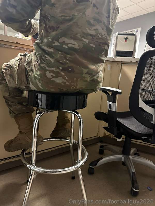 Me jerking and soldiers being soldiers! 17