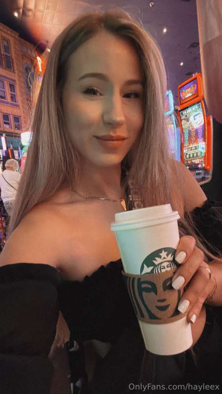 **Some casual vacation pictures** 🫶🏻 6