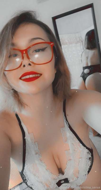 I'm a sweetie, do you like my ass?)))