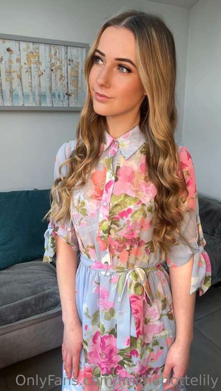 Imcharlottelily - Onlyfans - 18 Apr, 2023