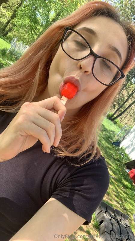 Wanna lick 👅 1