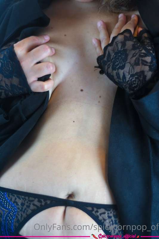 Buongiorno Peperoncini🌶 Chi mi fa compagnia in chat? Oggi ho..