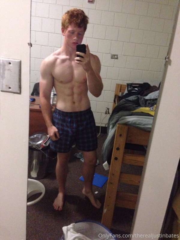 Stripping in my dorm while my roommate is asleep 😈 3