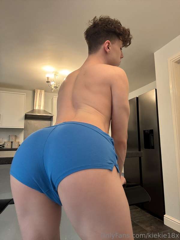 You dont mind me wearing these shorts do you mr? ;) 3