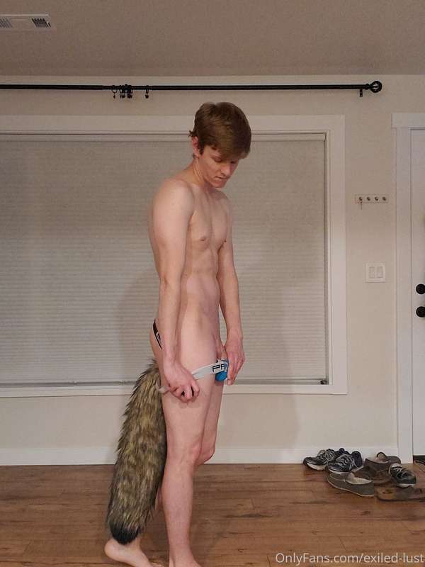 The whole tail set for you guys. I'm glad you all love it th.. 15
