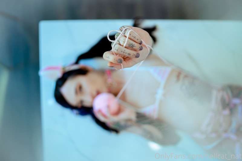Gooood moanin! I’ll be live-streaming on @suicidegirls at 5p.. 15