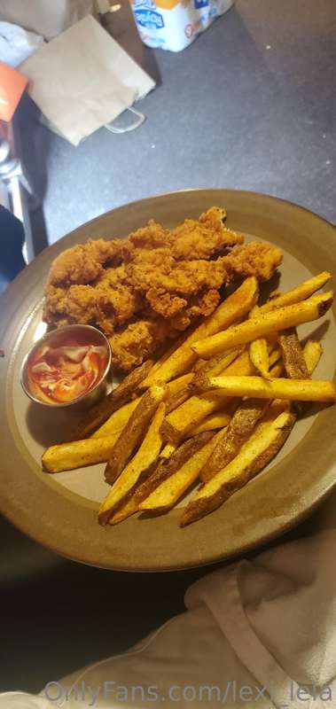 I've been cooking real good lately, like a good housewife! C.. 4