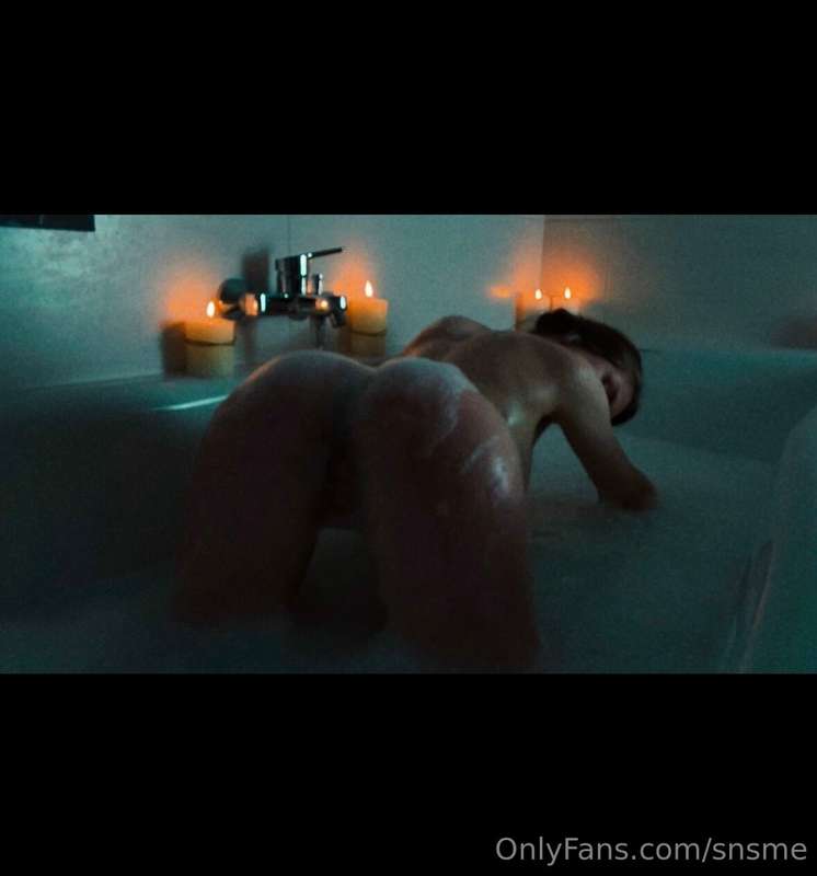 just some teasing foreplay 🫦😘