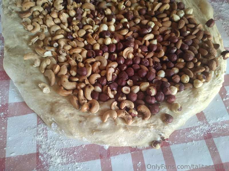 El bollo duplicó el volumen ahora mira cómo agregar los frut..