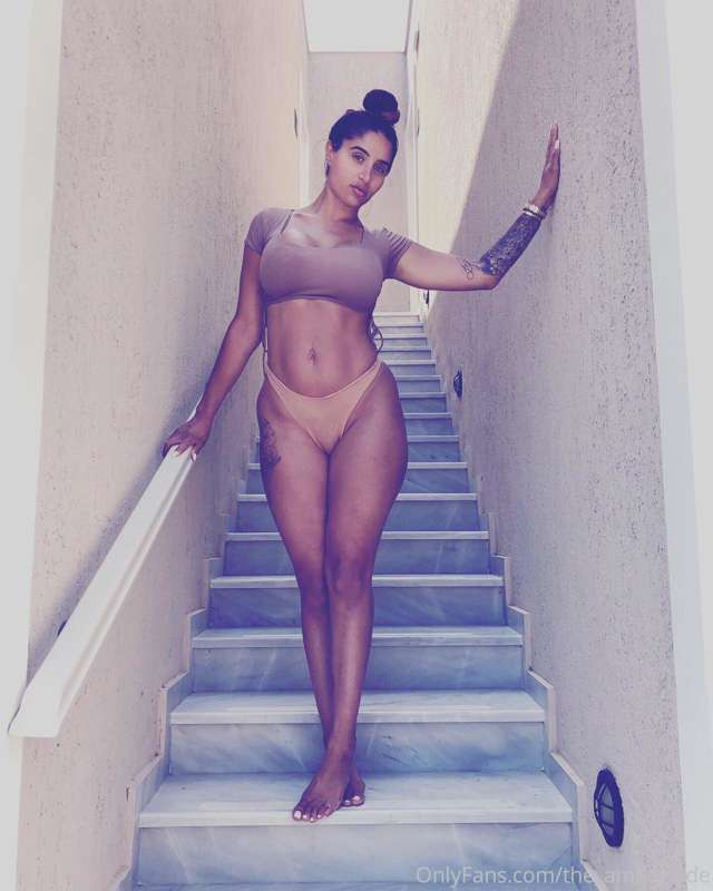 Subscribe to @preeti_youn g for the filthiest content with l.. 1