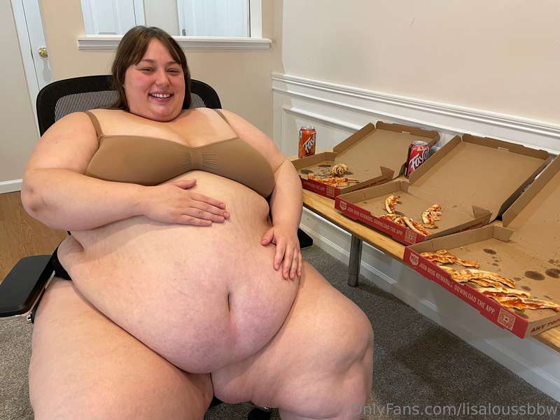 I LOVED showing off my big huge appetite by crushing these t.. 1