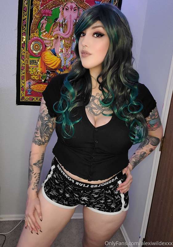Alexiwildexxx - Onlyfans - 20 Nov, 2021