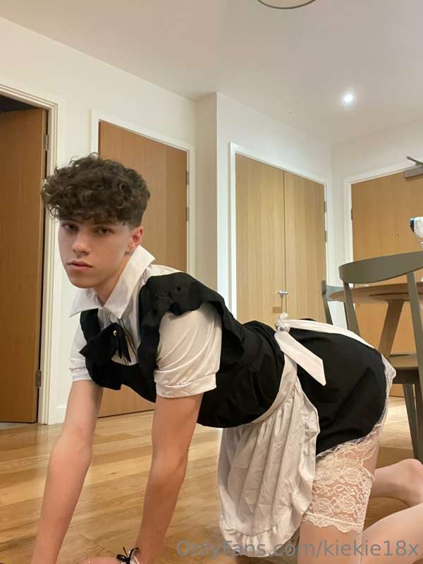 Anyone in need of a slutty maid boy around the house? 😇 12