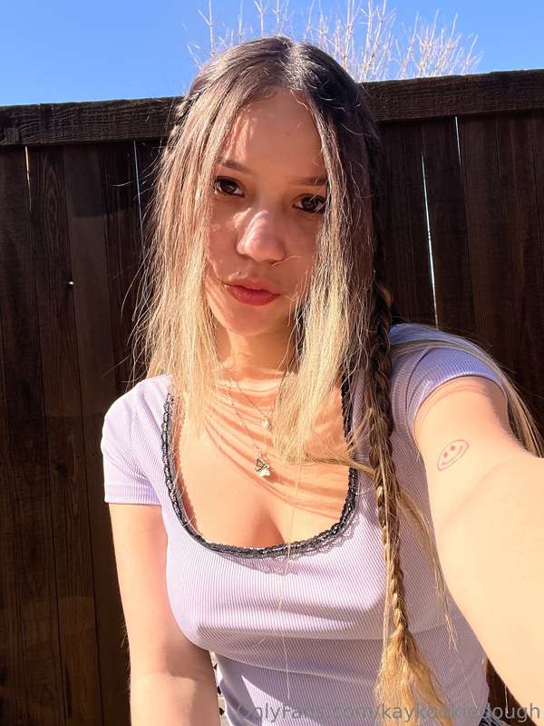 Sunkissed & horny 😋