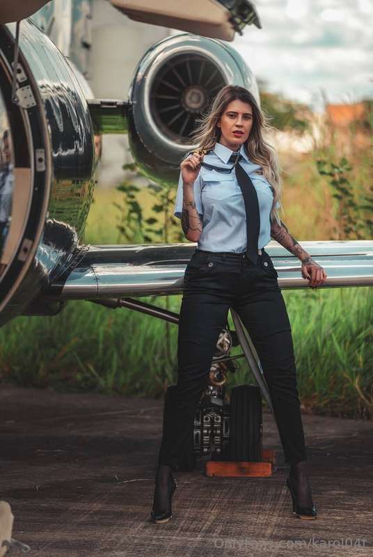 ** ✈️ This hot pilot👩🏼‍✈️is ready to taken off!Jump on board..