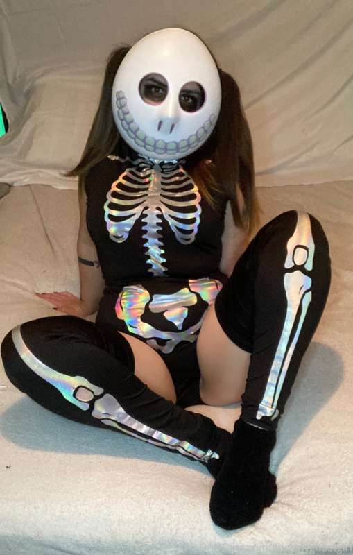 Barrel cosplay from the Nightmare Before Christmas 💀🎃 21
