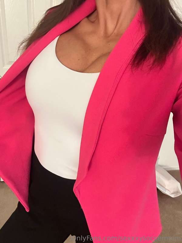 Hotwife slut this weekend to sweet, innocent teacher this Mo..