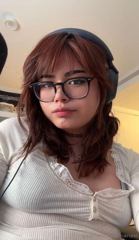 good morning beautiful! How do I look? If you answer right, .. 2