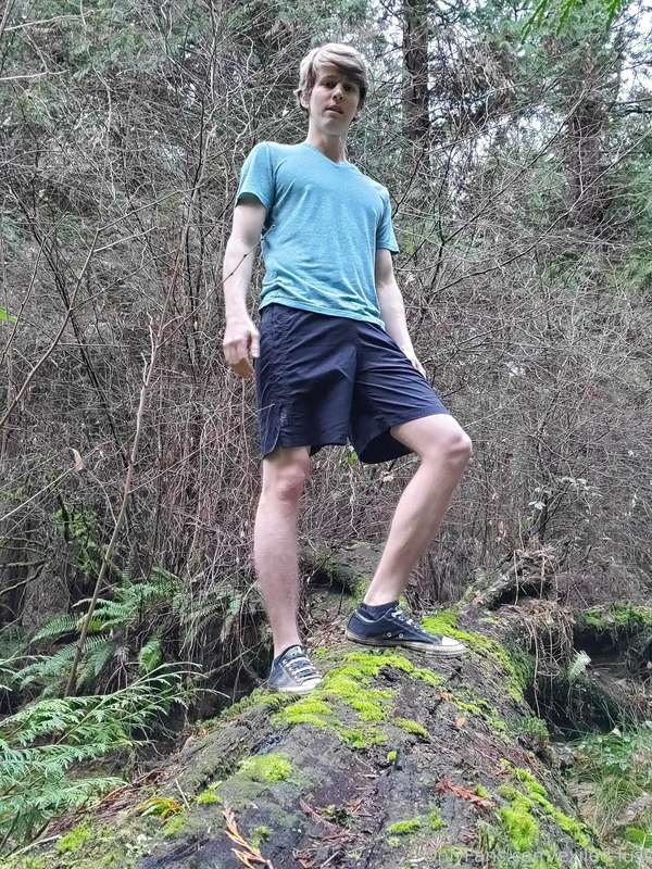 Had a group of hikers pass by while I was doing this. Lucky .. 2