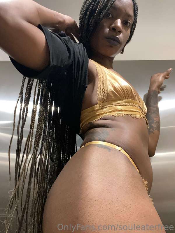 Thinking about going live for y’all…. What do yall think? Wo.. 3