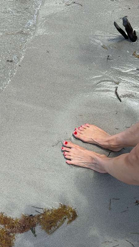 I miss the beach so muchhhhh 😭 