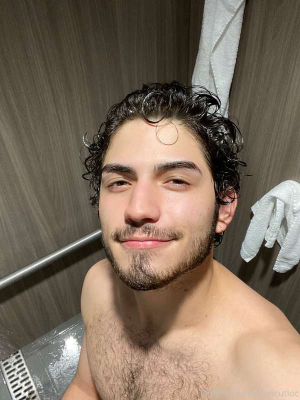love a cold shower after the sauna 😋😋 3