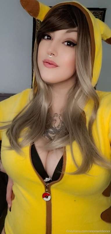 Alexiwildexxx - Onlyfans - 23 Nov, 2021