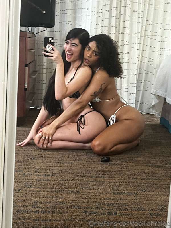 👧🏻 👧🏽 5