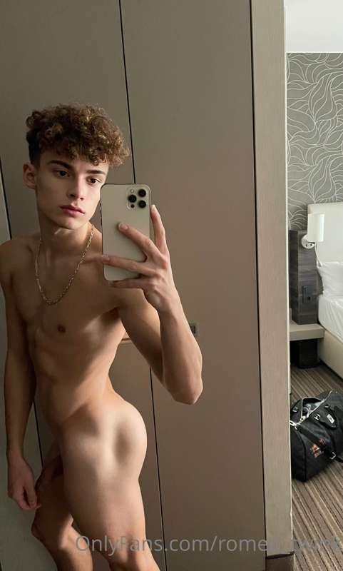 Romeo_Twink - Onlyfans - 10 Jan, 2022