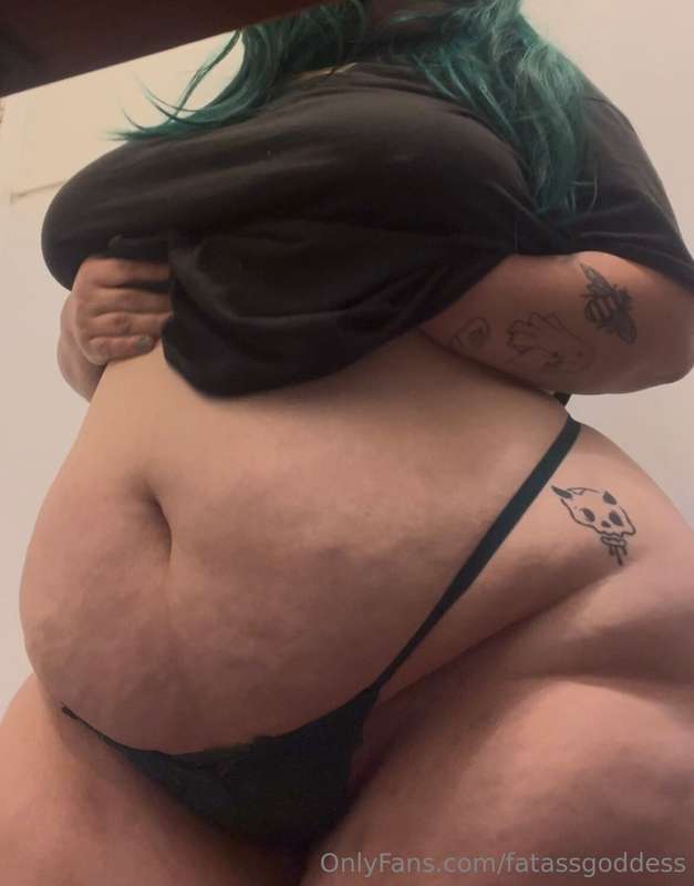 Fatassgoddess - Onlyfans - 17 Apr, 2025