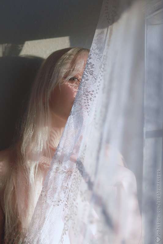 I love the shadows that are casted from this curtain  3