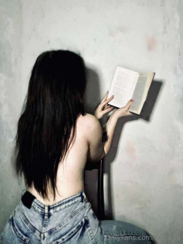 Do you also like reading books? Would you like to have a rea.. 1