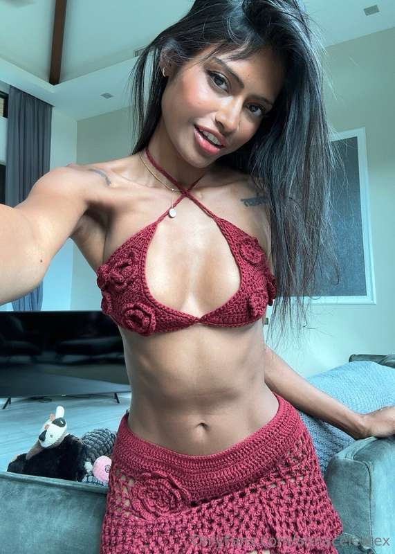 do I look good in red? 🥰