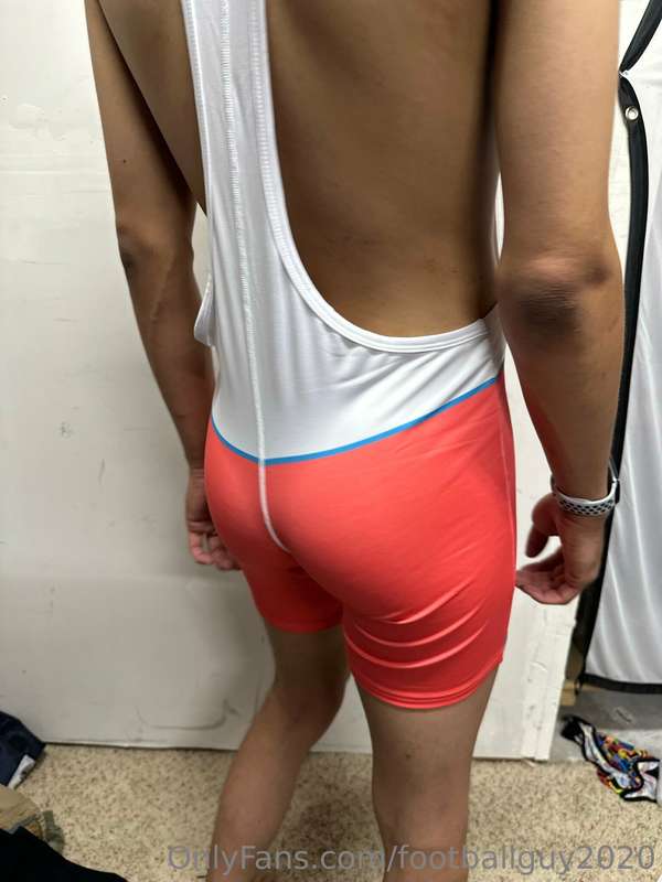 A NEW private - showing off a singlet!! 1