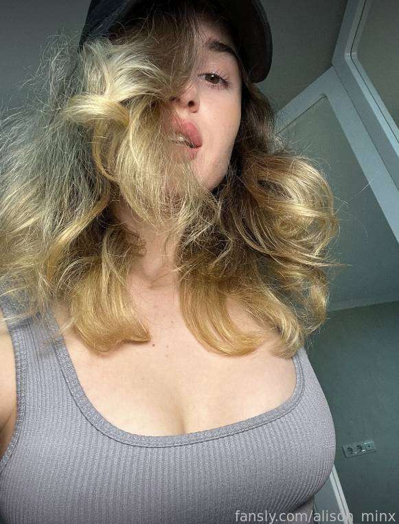 Alison_Minx - Fansly - 01 Aug, 2024