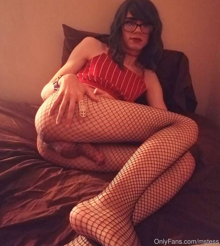 New set with a mix of sfw and nsfw! 8