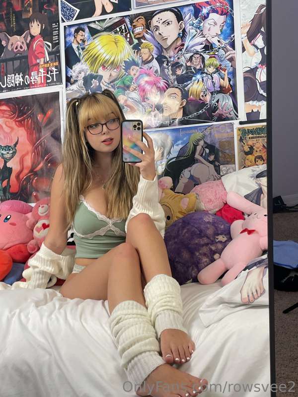 Fine ,.,. U can have a littttleee free feet, as a treat 
(Dm.. 2