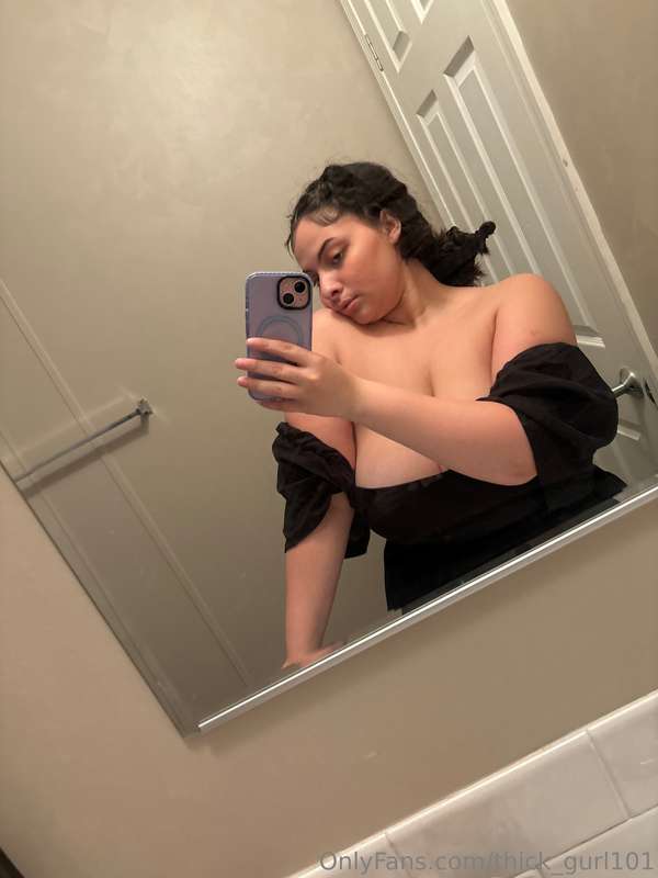 Thick_Gurl101 - Onlyfans - 27 Jul, 2024