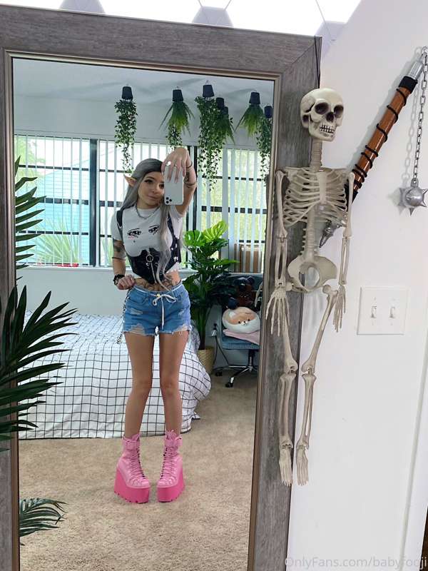 Elfie set 💞🍭🖤 pt. 2 25