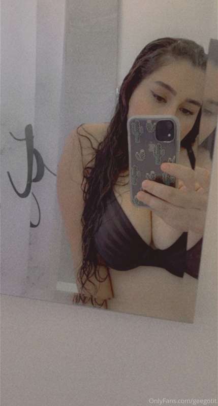 😈