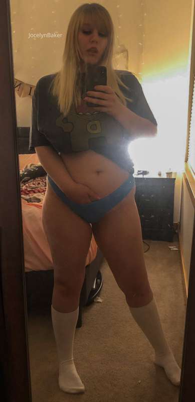 late night mirror nudes for you :P

(except i fell asleep ri.. 9
