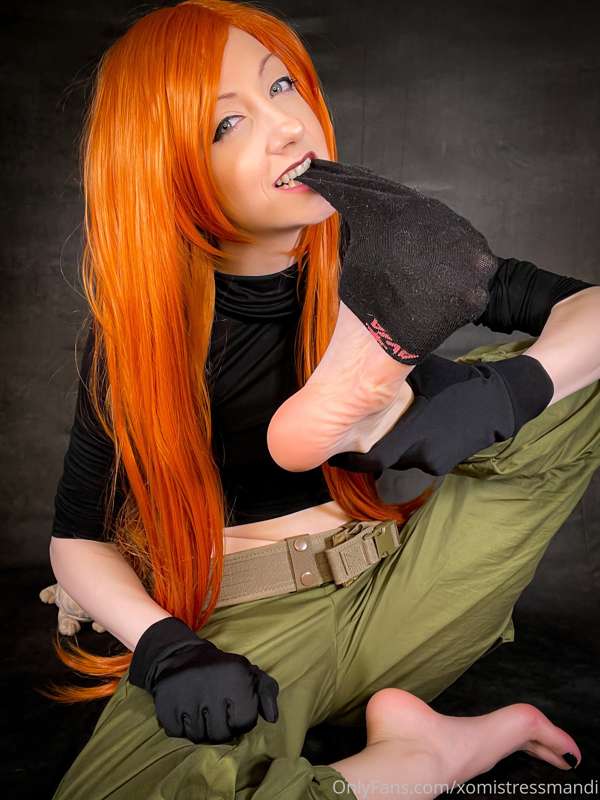 What's the Sitch? Keep swiping to take my socks and shoes of.. 5