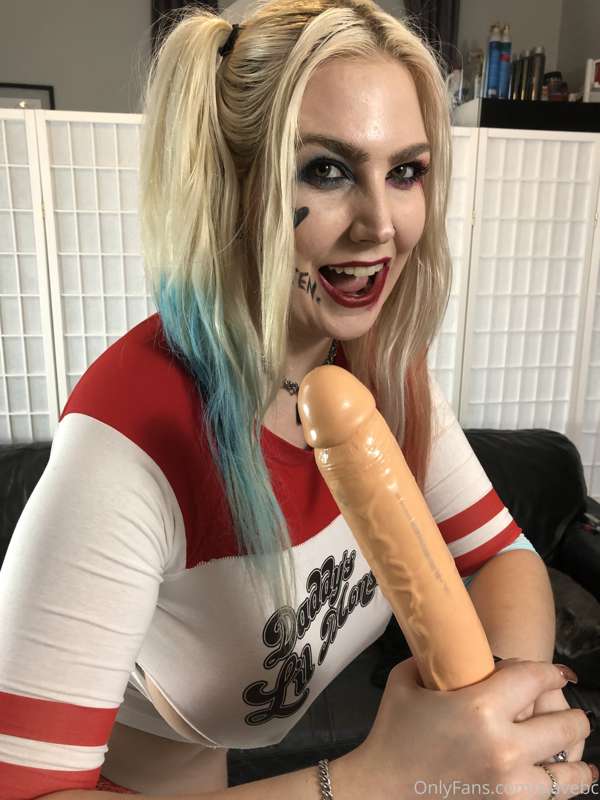 Harley Quinn (part 1/2). 16